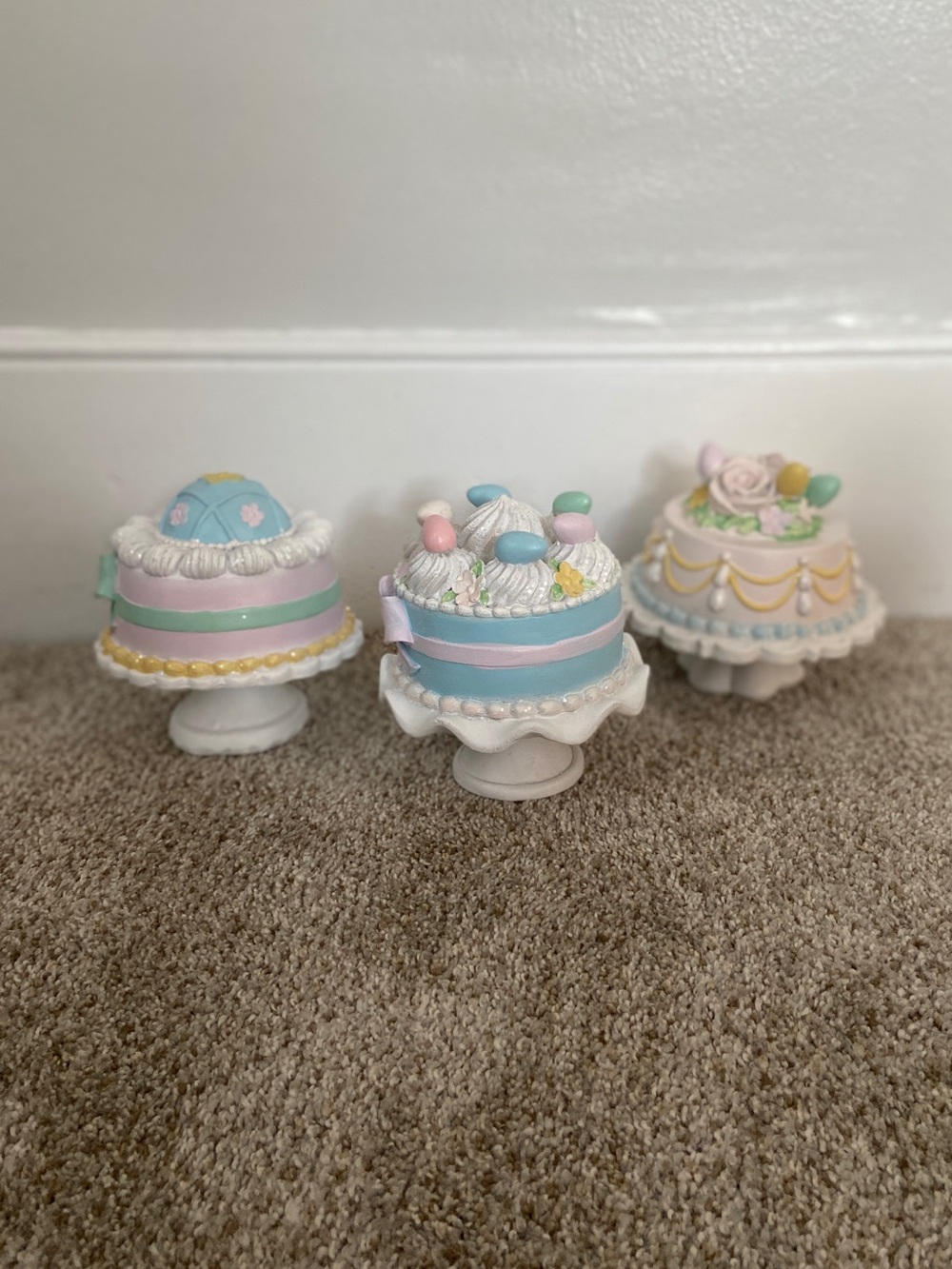 Sweet Treats Easter Cake Set of 3 - Picture 6 of 11